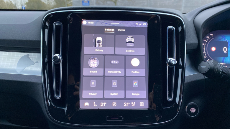 Volvo XC40 2.0 B3P Plus Black Edition 5dr Auto Petrol Estate